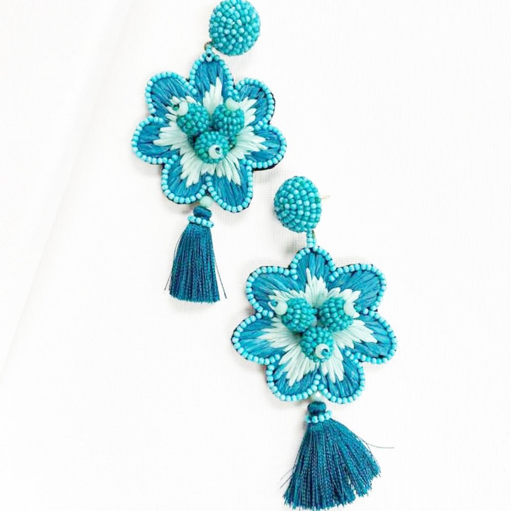 Seed bead + Tassel flower earring